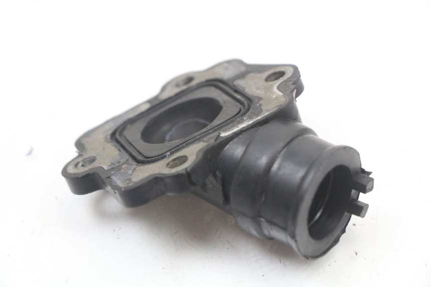 photo de Collettore di aspirazione MBK OVETTO ONE 2T 50 (2013 - 2017) - Zoom sullo stato d'uso