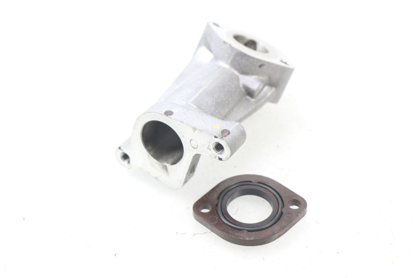 photo de Collettore di aspirazione HONDA PCX (JF57/JF64) 125 (2014 - 2018) - Zoom sullo stato d'uso