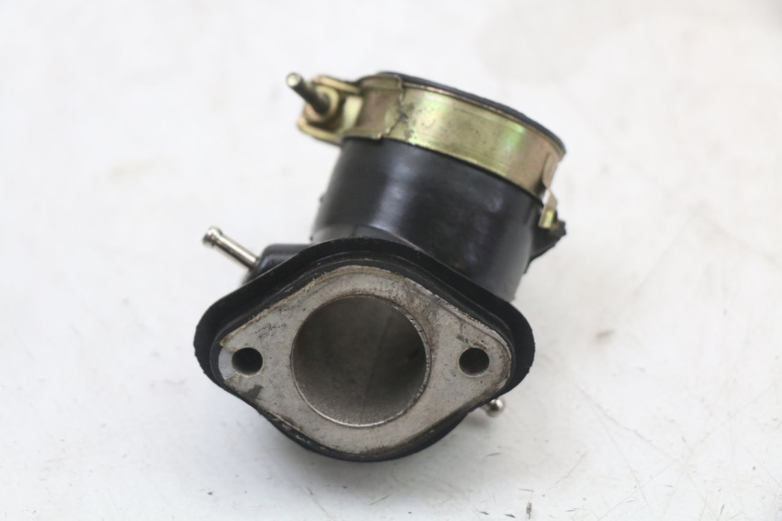 photo de COLLETTORE ASPIRAZIONE PEUGEOT DJANGO 125 (2014 - 2017) - Altra angolazione