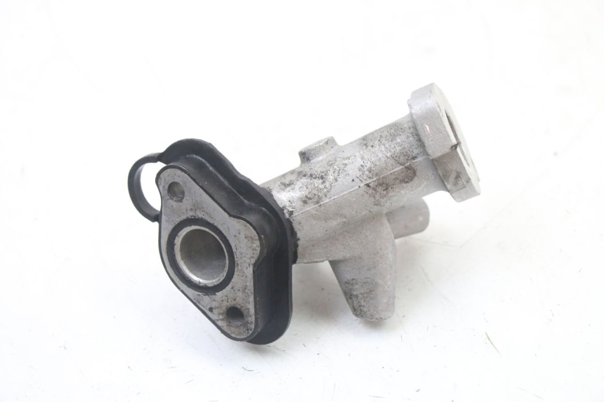 photo de COLLETTORE DI ASPIRAZIONE PEUGEOT KISBEE 4T 50 (2018 - 2022) - Altra angolazione