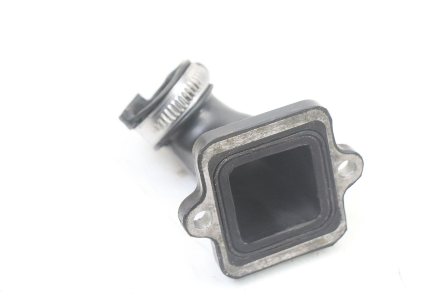 photo de COLLETTORE ASPIRAZIONE PEUGEOT SPEEDFIGHT 3 LC 2T 50 (2009 - 2015) - Primo piano tecnico