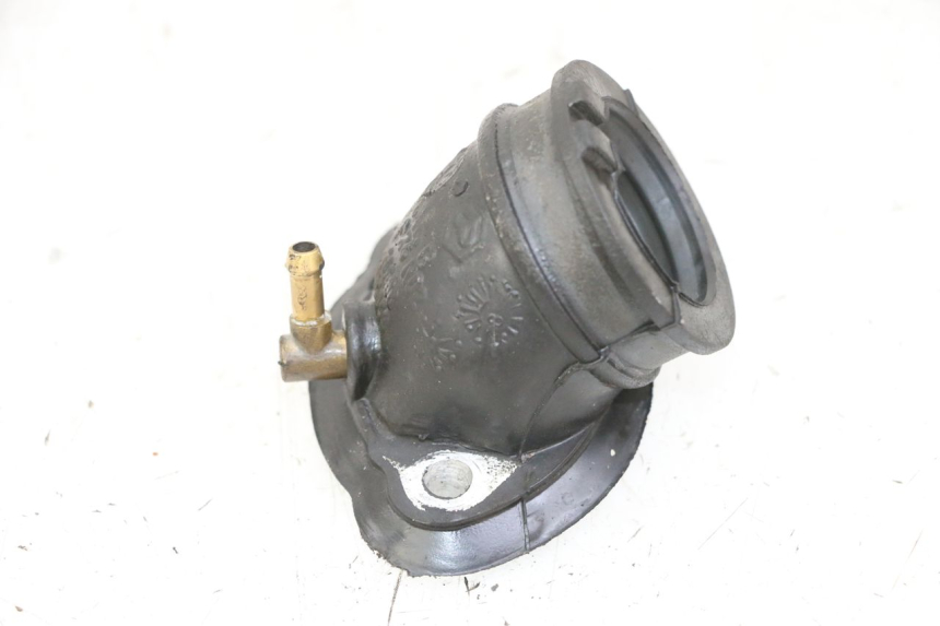 photo de COLLETTORE ASPIRAZIONE PIAGGIO VESPA LX 150 (2005 - 2013) - Altra angolazione