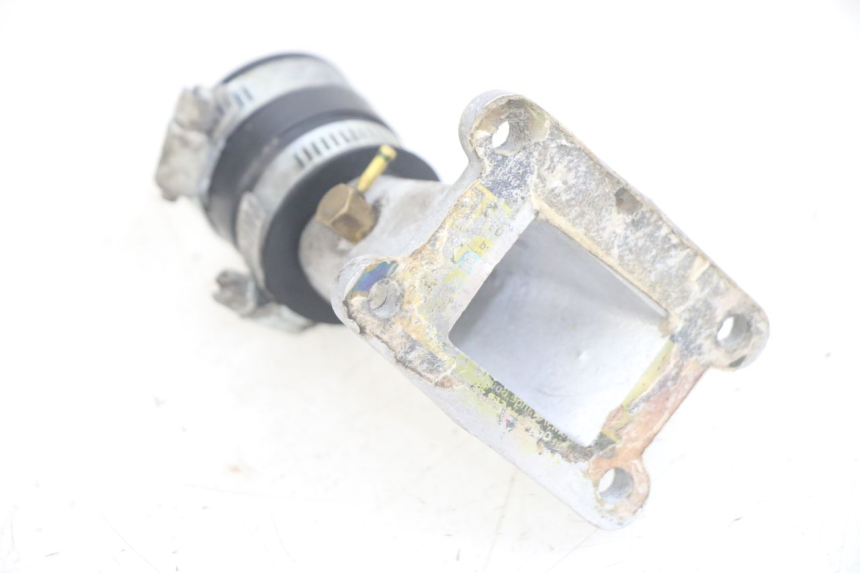 photo de COLLETTORE DI ASPIRAZIONE GILERA RK 50 (1996 - 1999) - Dettagli dei punti di fissaggio