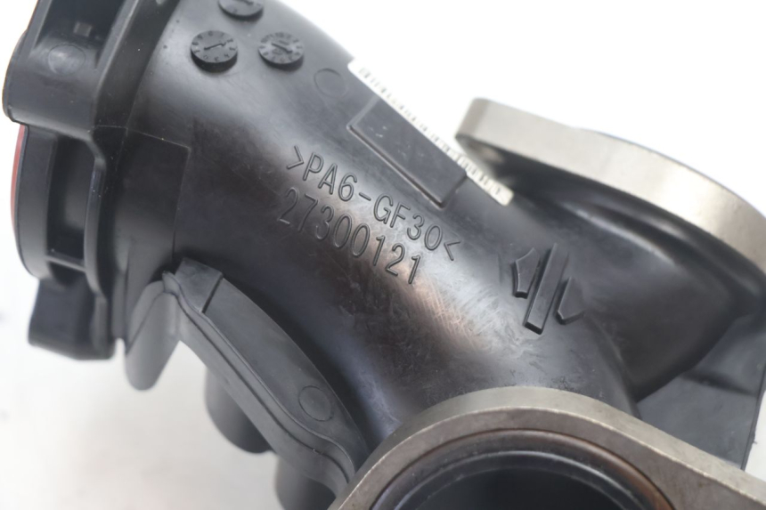 photo de COLLETTORE ASPIRAZIONE HARLEY DAVIDSON ROAD GLIDE FLTRXSE 1920 (2018 - 2022) - Dettagli dei punti di fissaggio
