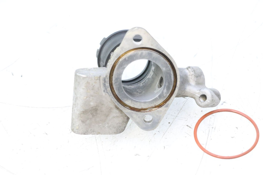 photo de COLLETTORE DI ASPIRAZIONE PEUGEOT SATELIS 125 (2006 - 2009) - Zoom sullo stato d'uso