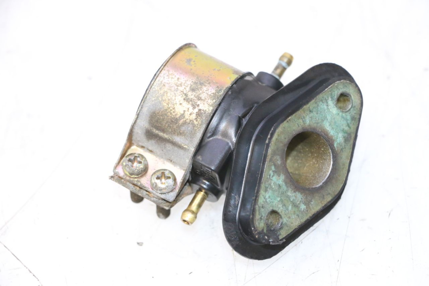 photo de Collettore di aspirazione HONDA SCV LEAD 100 (2003 - 2007) - Zoom sullo stato d'uso