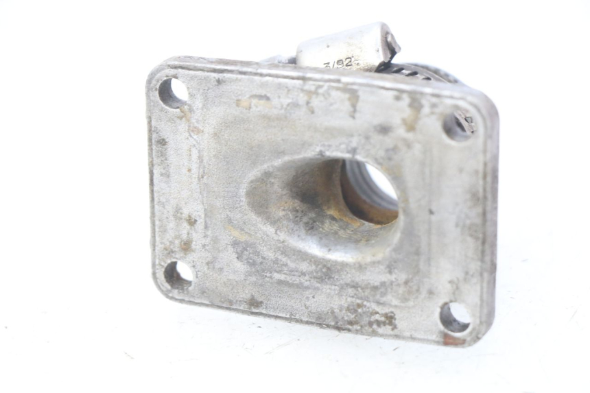 photo de COLLETTORE DI ASPIRAZIONE DERBI SENDA 50 (2003 - 2005) - Altra angolazione