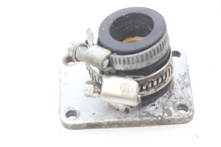 photo de COLLETTORE DI ASPIRAZIONE DERBI SENDA 50 (2003 - 2005) - Dettagli dei punti di fissaggio