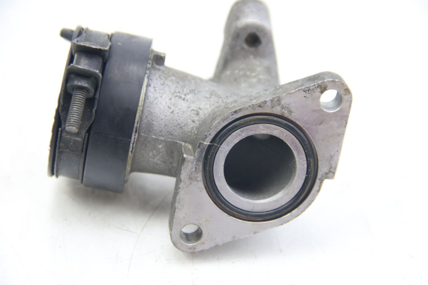 photo de COLLETTORE DI ASPIRAZIONE SUZUKI SIXTEEN 125 (2008 - 2010) - Altra angolazione