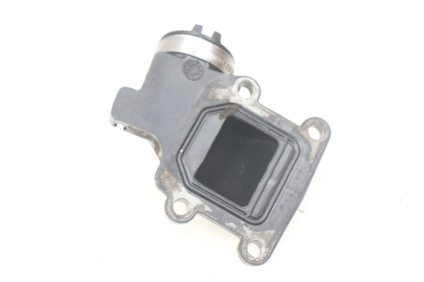 photo de TUBO DI ASPIRAZIONE YAMAHA SLIDER NAKED 50 (2004 - 2018) - Dettaglio del componente