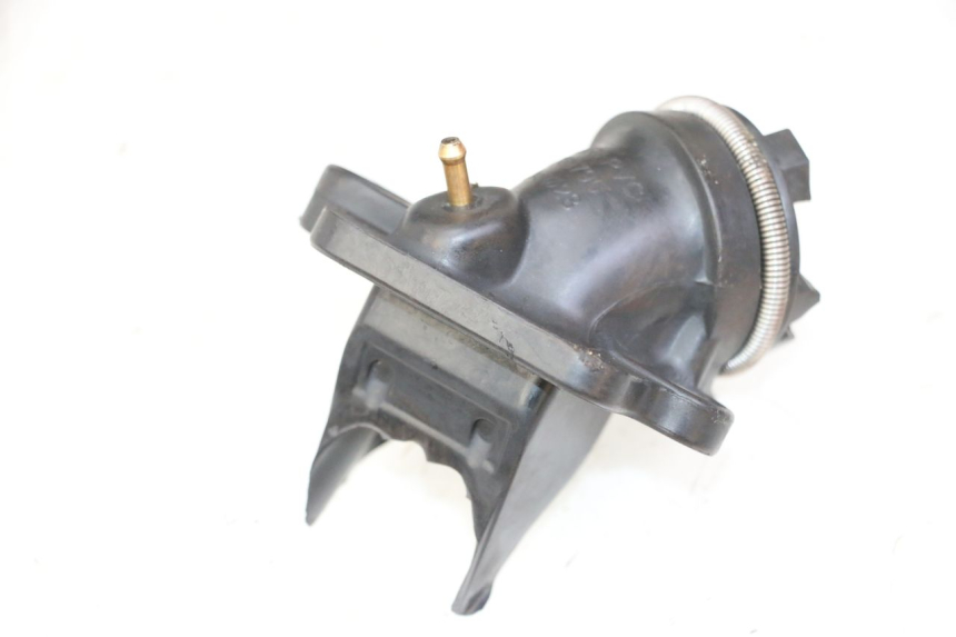 photo de COLLETTORE ASPIRAZIONE PEUGEOT STREETZONE I 2T 50 (2018 - 2020) - Zoom sullo stato d'uso