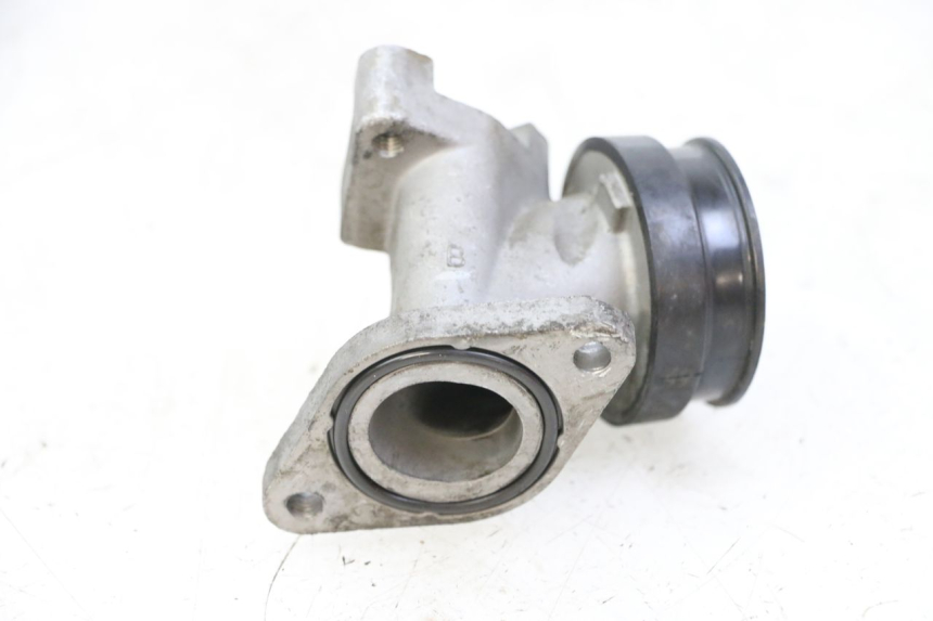 photo de COLLETTORE ASPIRAZIONE SUZUKI BURGMAN 125 (2015 - 2017) - Zoom sullo stato d'uso