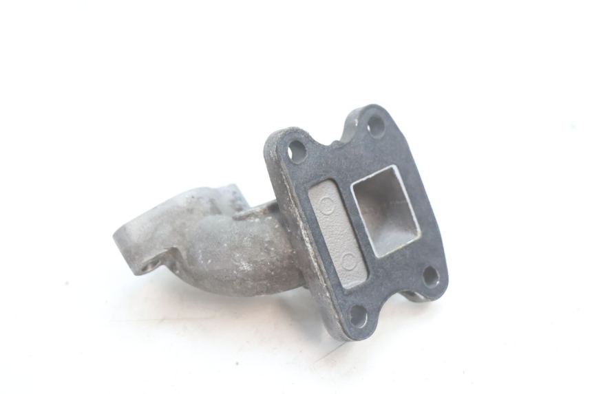 photo de COLLETTORE ASPIRAZIONE PEUGEOT TREKKER 50 (1995 - 2004) - Altra angolazione