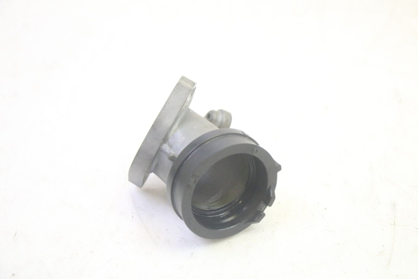 photo de COLLETTORE ASPIRAZIONE YAMAHA TRICITY 300 (2020 - 2024) - Altra angolazione