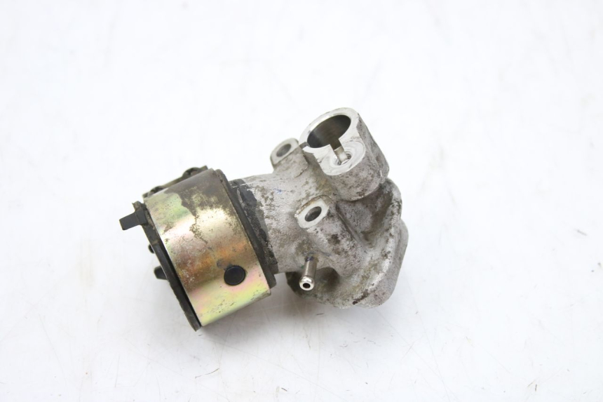 photo de COLLETTORE DI ASPIRAZIONE PEUGEOT TWEET 125 (2010 - 2017) - Zoom sullo stato d'uso