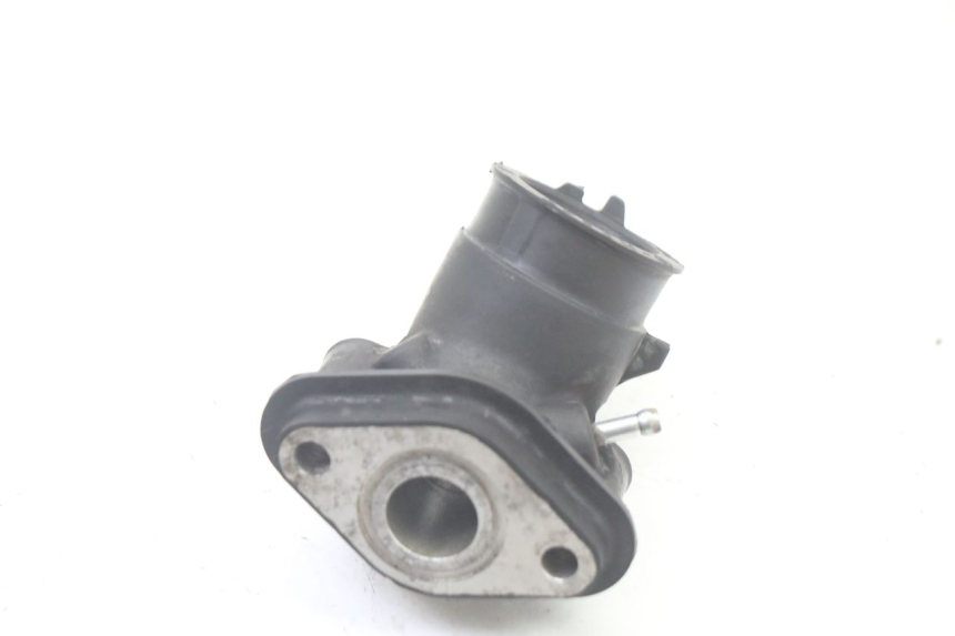 photo de COLLETTORE DI ASPIRAZIONE PEUGEOT V-CLIC VCLIC 50 (2007 - 2013) - Primo piano tecnico