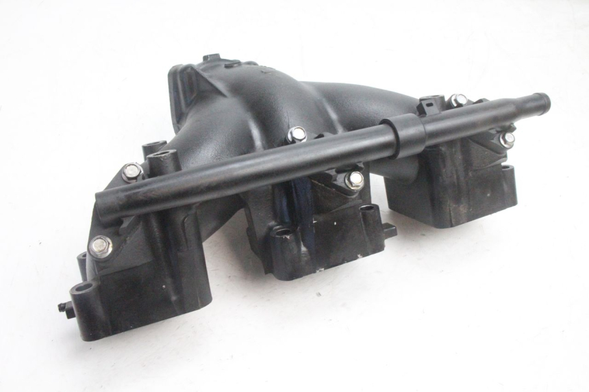 photo de COLLETTORE ASPIRAZIONE YAMAHA WAVE RUNNER GP R 1200 (2000 - 2003) - Dettaglio del componente