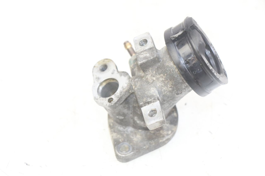 photo de COLLETTORE DI ASPIRAZIONE YAMAHA XMAX X-MAX 125 (2006 - 2009) - Primo piano tecnico