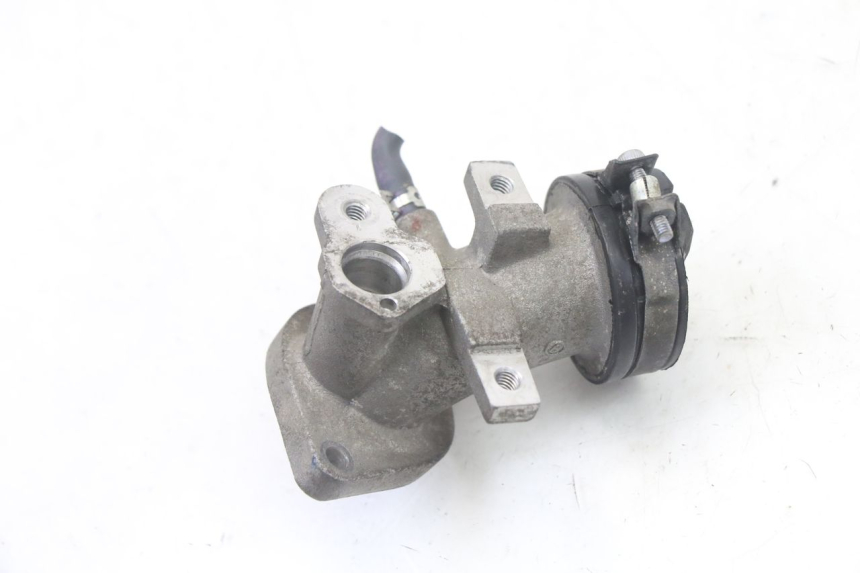 photo de COLLETTORE ASPIRAZIONE YAMAHA X-MAX XMAX 125 (2010 - 2013) - Vista principale