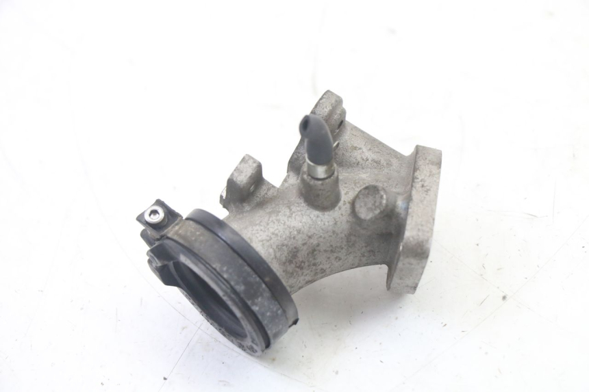 photo de COLLETTORE ASPIRAZIONE YAMAHA X-MAX XMAX 125 (2010 - 2013) - Zoom sullo stato d'uso