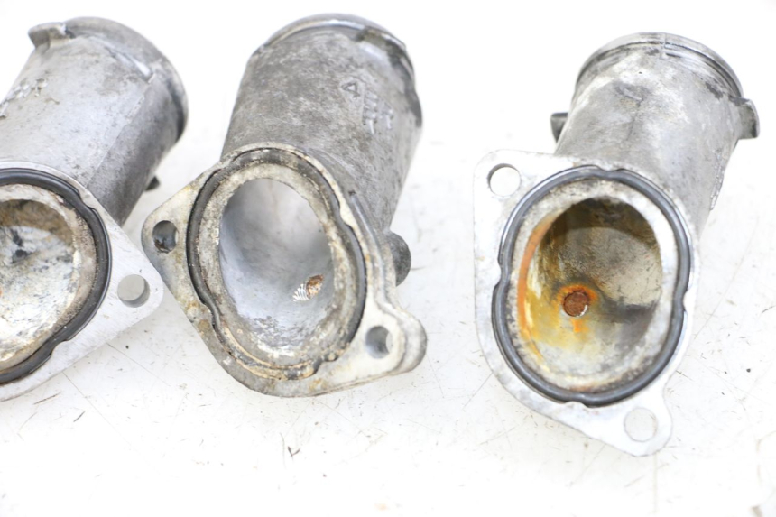 photo de COLLETTORE ASPIRAZIONE YAMAHA XJ600 XJ DIVERSION 600 (1992 - 1997) - Dettaglio del componente