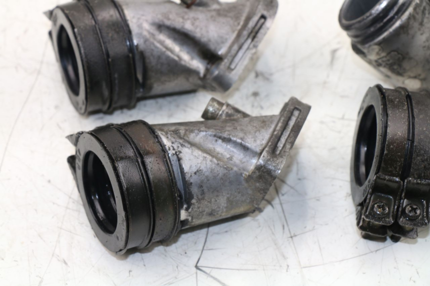 photo de Collettore di aspirazione YAMAHA XJS DIVERSION 600 (1997 - 1999) - Stato della superficie e materiale