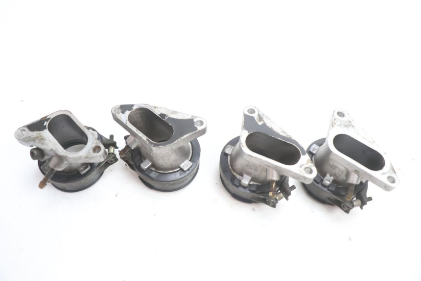 photo de COLLETTORE ASPIRAZIONE YAMAHA YZF R GENESIS 750 (1993 - 1998) - Altra angolazione