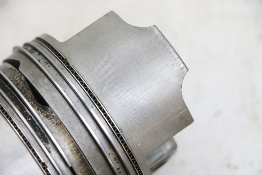 photo de PISTONE  SUZUKI BURGMAN EXECUTIVE ABS 650 (2006 - 2012) - Zoom sullo stato d'uso