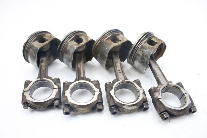 photo de PISTONE HONDA VFR FI RC46 800 (1998 - 2001) - Vista principale