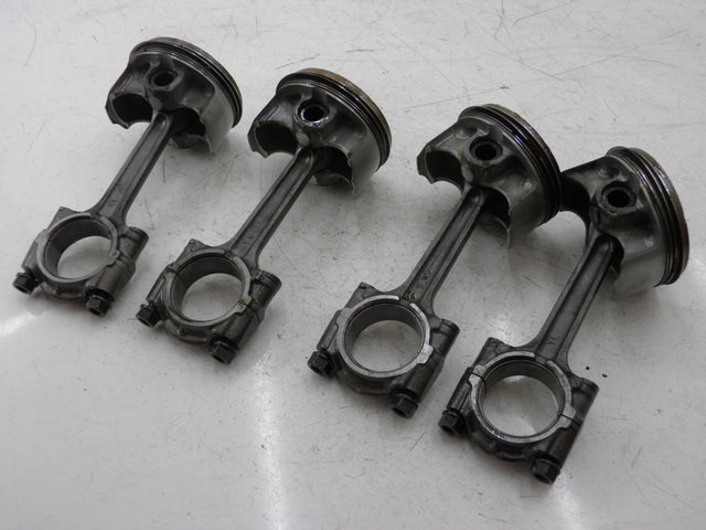 photo de Pistone YAMAHA FJR 1300 (2004 - 2005) - Vista principale