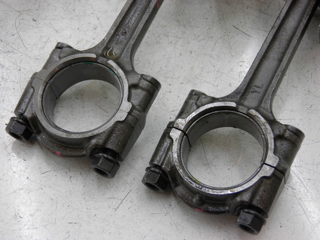 photo de Pistone YAMAHA FJR 1300 (2004 - 2005) - Altra angolazione