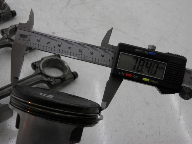 photo de Pistone YAMAHA FJR 1300 (2004 - 2005) - Ricambio usato controllato