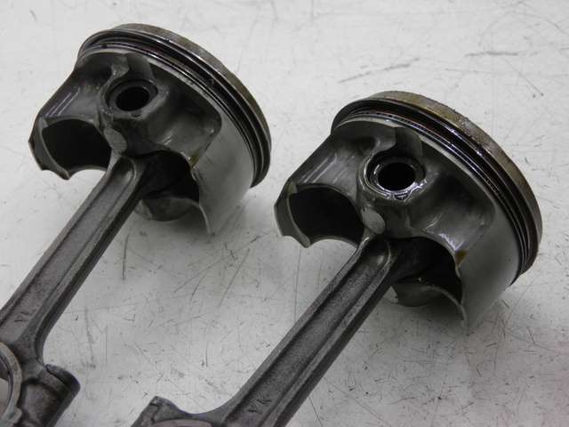 photo de Pistone YAMAHA FJR 1300 (2004 - 2005) - Marcature e riferimenti originali