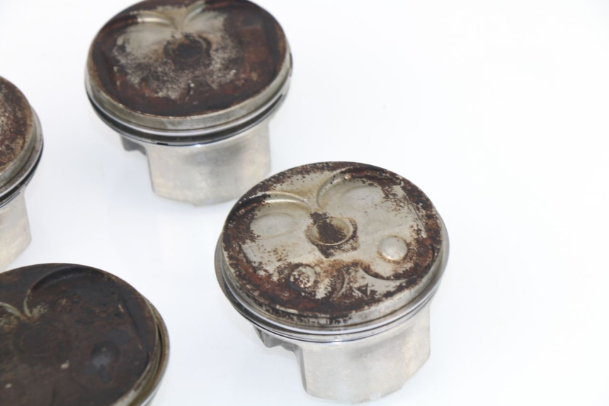 photo de Pistone YAMAHA YZF R6 600 (1999 - 2001) - Altra angolazione