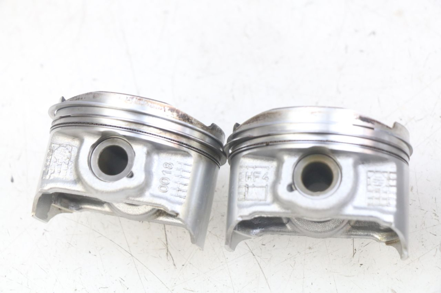 photo de PISTONE KAWASAKI Z 750 (2007 - 2013) - Stato della superficie e materiale