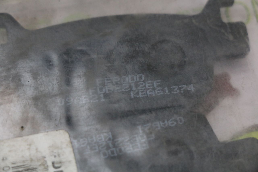 photo de PASTIGLIE HONDA SH ABS 125 (2012 - 2017) - Altra angolazione