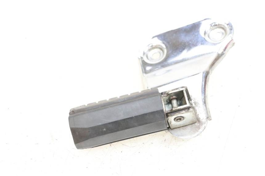 photo de PEDANA POSTERIORE DESTRA SUPPORTO APRILIA CLASSIC 125 (1995 - 2001) - Zoom sullo stato d'uso