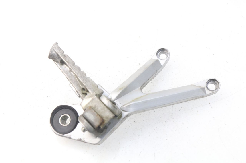 photo de PIASTRA PEDANA POSTERIORE DESTRA HYOSUNG COMET GTR 125 (2007 - 2014) - Dettaglio del componente