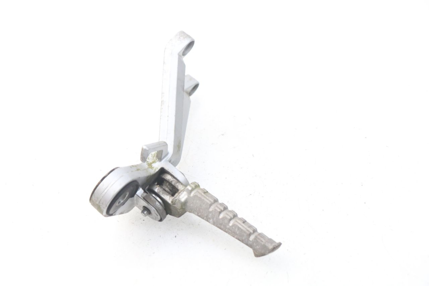 photo de PIASTRA PEDANA POSTERIORE DESTRA HYOSUNG COMET GTR 125 (2007 - 2014) - Vista d'insieme del prodotto