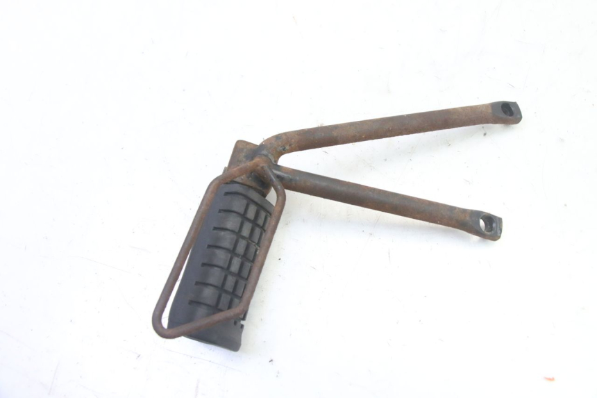 photo de PEDANA POSTERIORE DESTRA SUPPORTO APRILIA ETX 125 (1998 - 2002) - Dettagli dei punti di fissaggio