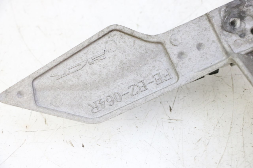 photo de PEDANA POSTERIORE DESTRA SUPPORTO STAHO FH 50 (2018 - 2019) - Zoom sullo stato d'uso