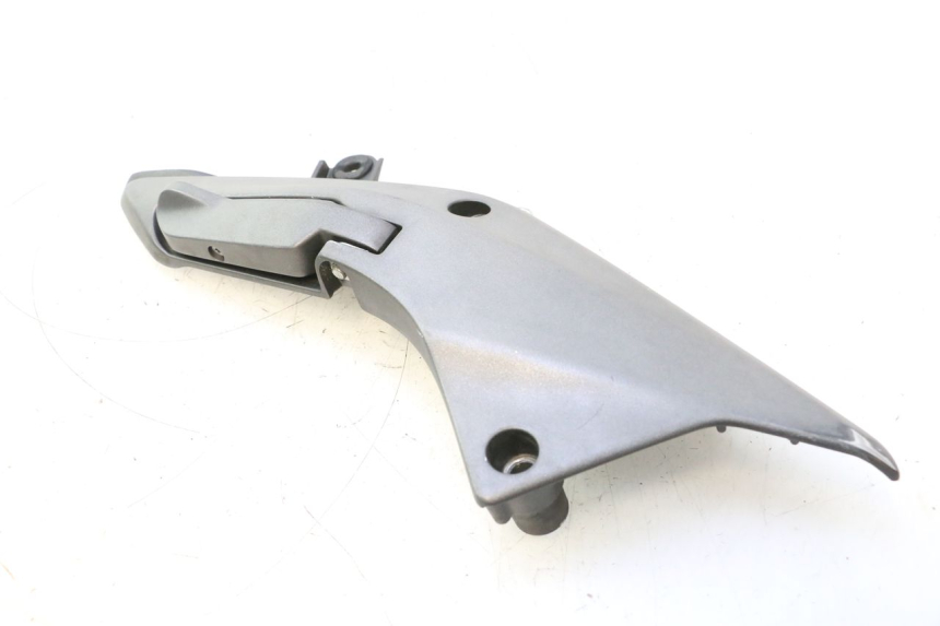 photo de PEDANA POSTERIORE DESTRA SUPPORTO HONDA FJS SILVER WING SILVERWING 400 (2005 - 2008) - Zoom sullo stato d'uso