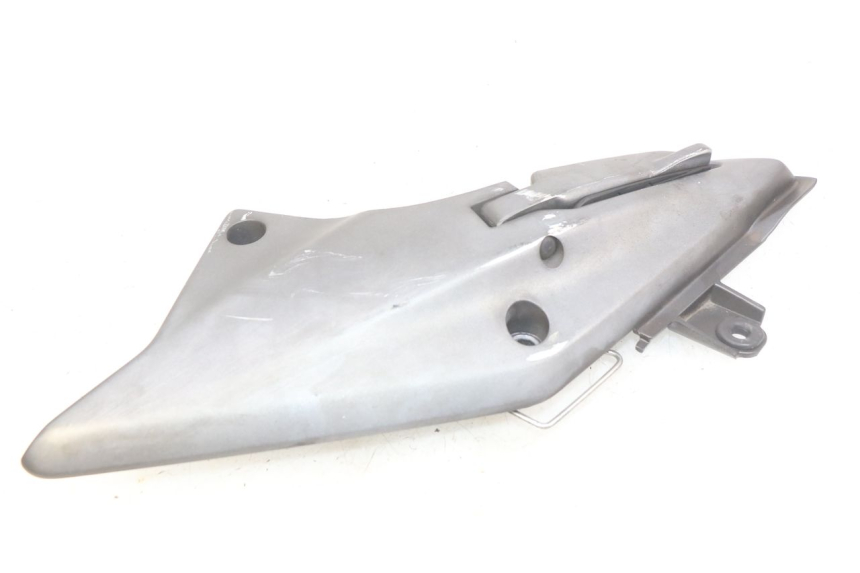 photo de PIASTRA PEDANA POSTERIORE DESTRA HONDA FJS SILVERWING SILVER WING 400 (2009 - 2016) - Dettaglio del componente