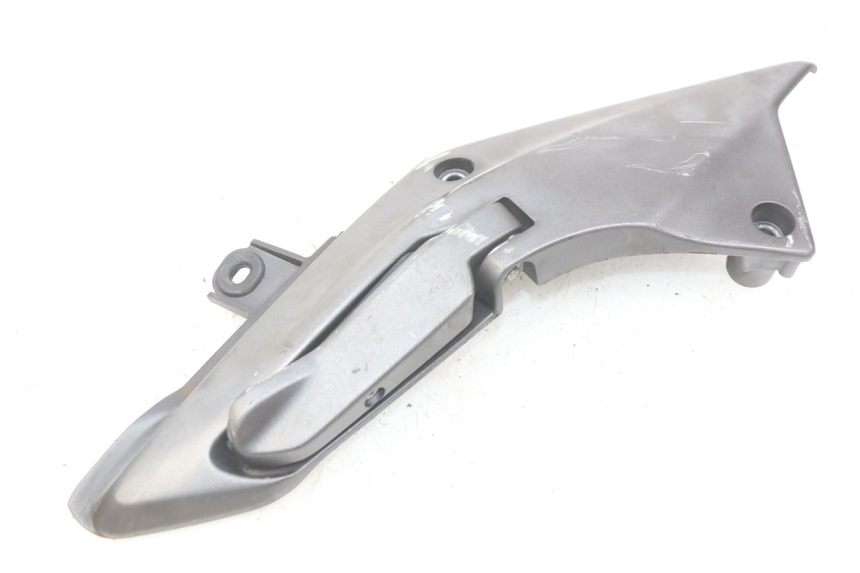 photo de PIASTRA PEDANA POSTERIORE DESTRA HONDA FJS SILVERWING SILVER WING 400 (2009 - 2016) - Zoom sullo stato d'uso