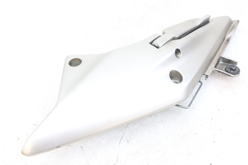 photo de PEDANA POSTERIORE DESTRA SUPPORTO HONDA FJS SILVERWING SILVER WING 600 (2001 - 2010) - Dettagli dei punti di fissaggio