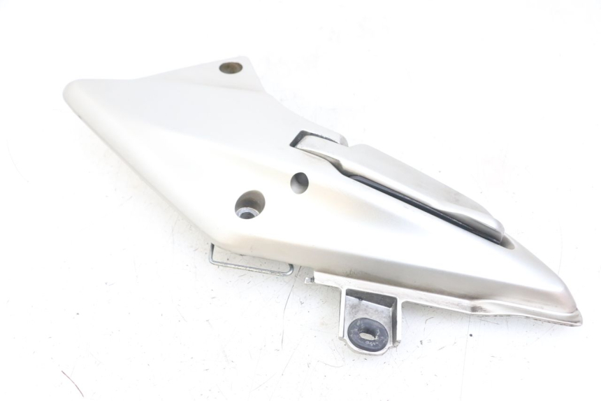 photo de PEDANA POSTERIORE DESTRA SUPPORTO HONDA FJS SILVERWING SILVER WING 600 (2001 - 2010) - Stato della superficie e materiale