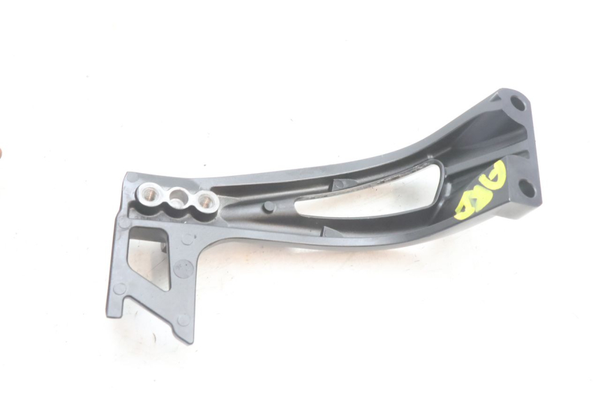 photo de PEDANA POSTERIORE DESTRA SUPPORTO YAMAHA FZ8 800 (2010 - 2016) - Ricambio usato controllato