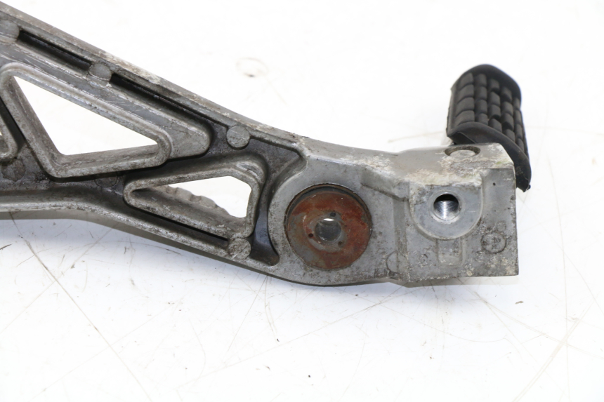 photo de PIASTRA PEDANA POSTERIORE DESTRA YAMAHA FZX FAZER 750 (1987 - 1998) - Altra angolazione