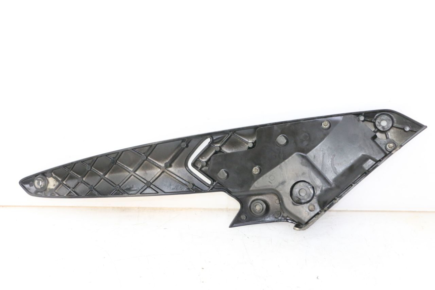 photo de PEDANA POSTERIORE DESTRA SUPPORTO GILERA NEXUS 300 (2008 - 2013) - Altra angolazione