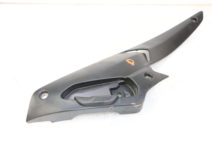 photo de PEDANA POSTERIORE DESTRA SUPPORTO GILERA NEXUS 300 (2008 - 2013) - Dettagli dei punti di fissaggio